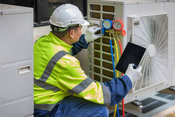 Professional Hvac technician working in Reeseville, WI